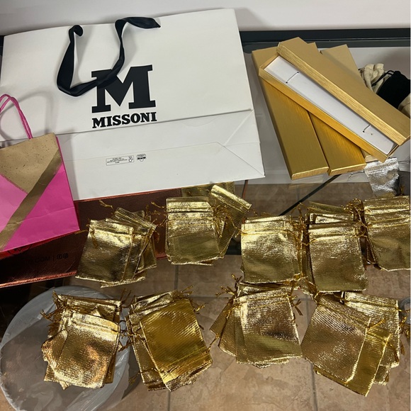 Jewelry/Gift Bags bundle - Picture 1 of 16